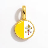 Charm - Flag Round – Gold